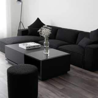 Image by @heardweekly