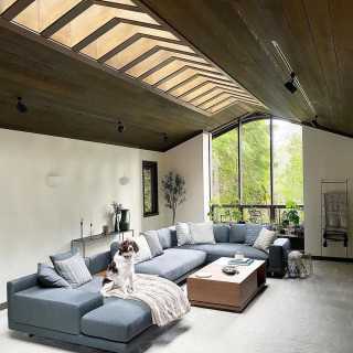 Image by @mercermidmod Image by @mercermidmod