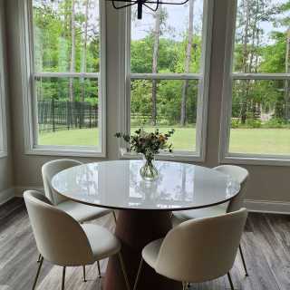 Image by Miran Kang Image by Miran Kang