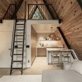 Image by @lafastays Image by @lafastays