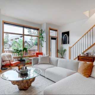 Image by Yanick Image by Yanick