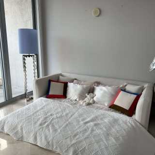 Image by @lexiconofstyle Image by @lexiconofstyle