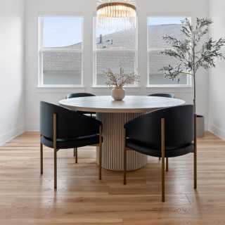 Image by @styleitwithjackie Image by @styleitwithjackie