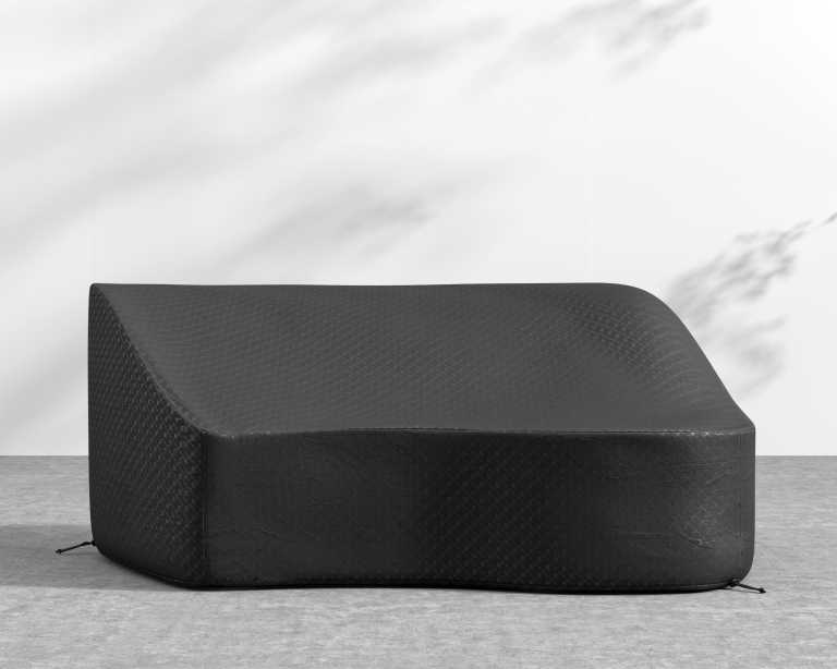 Tano Outdoor Cover - Right Corner Tano Outdoor Cover - Right Corner